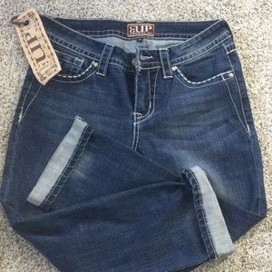 Cowgirl up denim capris